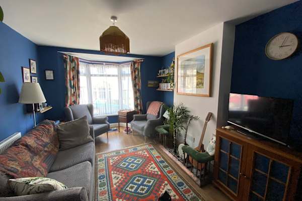 House sit in Saltash, United Kingdom