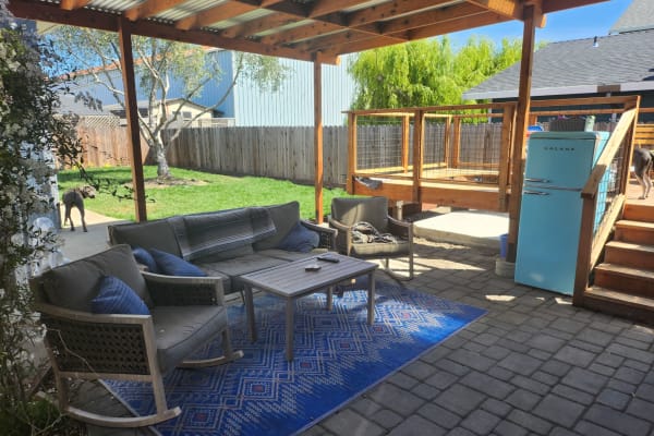 House sit in Richmond, CA, US