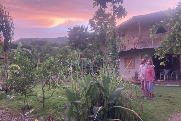 House sit in Canoa, Ecuador