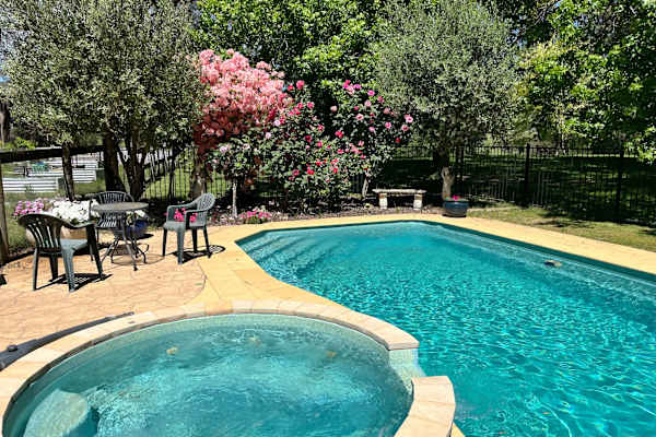 House sit in Bright, VIC, Australia