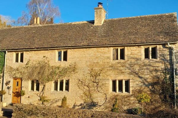 House sit in Cirencester, United Kingdom