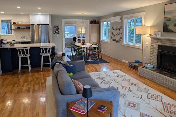 House sit in Burien, WA, US