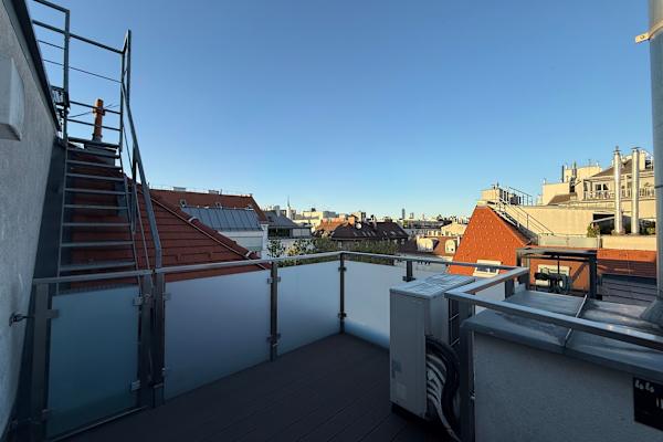 House sit in Vienna, Austria