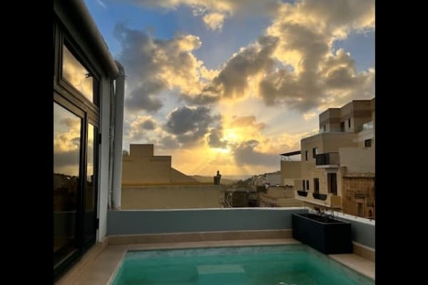 House sit in Victoria, Malta