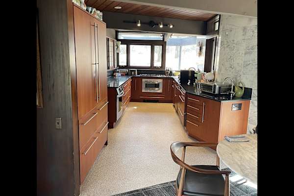 House sit in Washington Crossing, PA, US