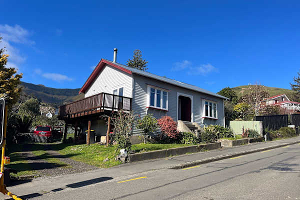 House sit in Akaroa, New Zealand