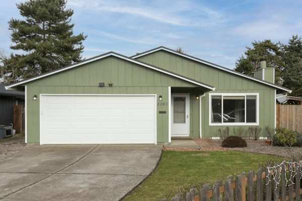 House sit in Hillsboro, OR, US