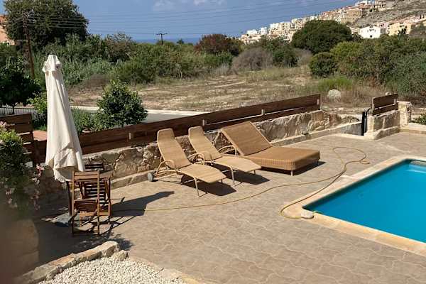 House sit in Paphos, Cyprus