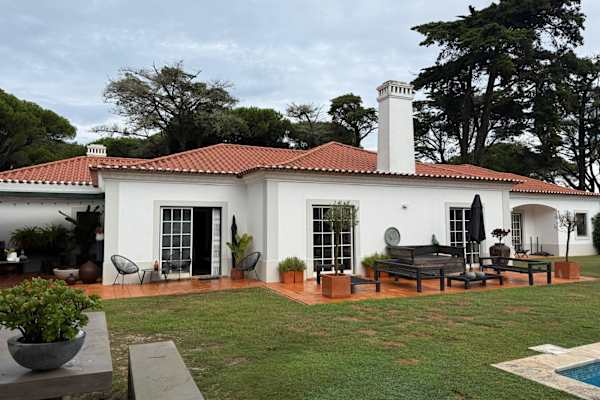 House sit in Cascais, Portugal