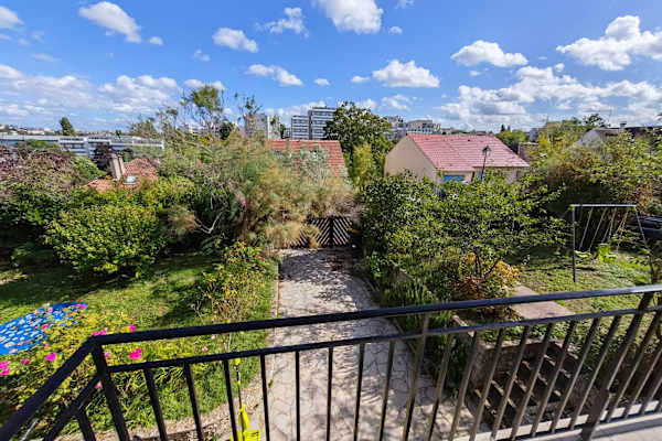 House sit in Saint-Germain-en-Laye, France