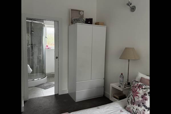 House sit in Marlow, United Kingdom