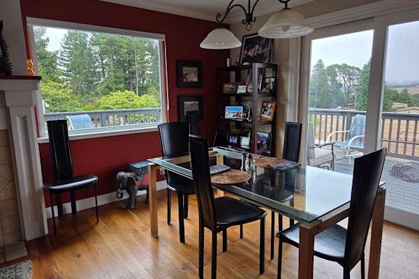 House sit in Sebastopol, CA, US