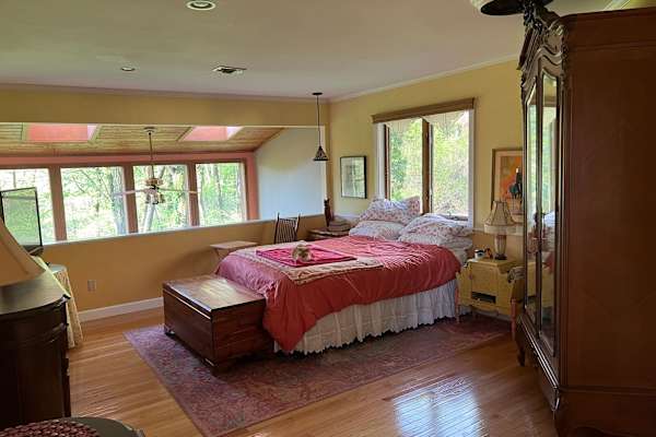 House sit in Coopersburg, PA, US