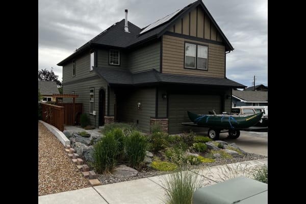 House sit in Bend, OR, US