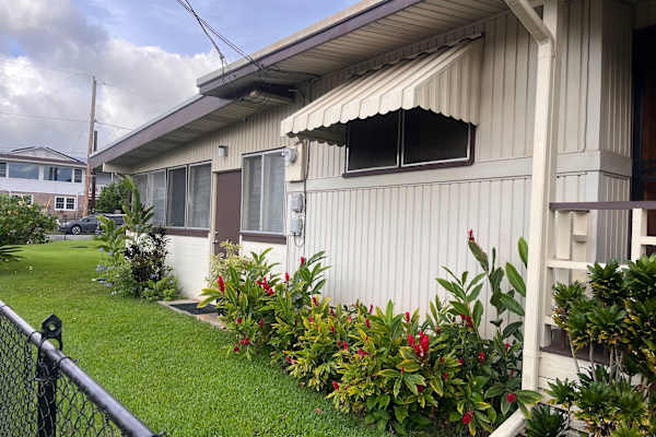 House sit in Honolulu, HI, US