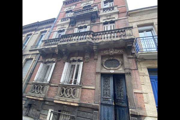 House sit in Toulouse, France