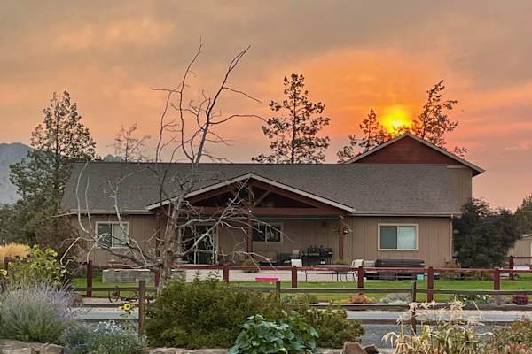 House sit in Terrebonne, OR, US