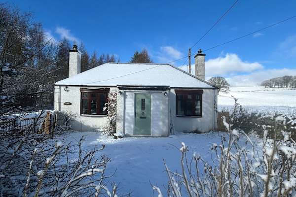 House sit in West Linton, United Kingdom