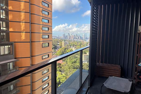 House sit in St Leonards, NSW, Australia