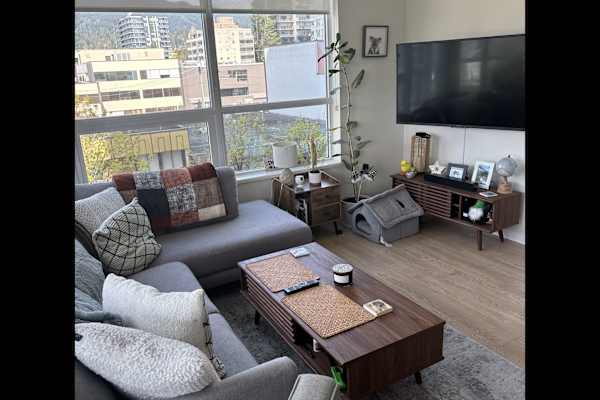 House sit in North Vancouver, BC, Canada