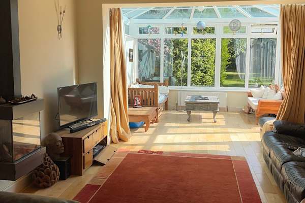House sit in North Hayling, United Kingdom