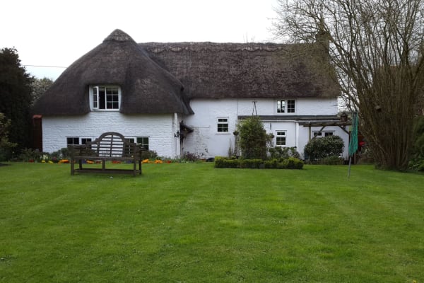 House sit in Rushall, United Kingdom