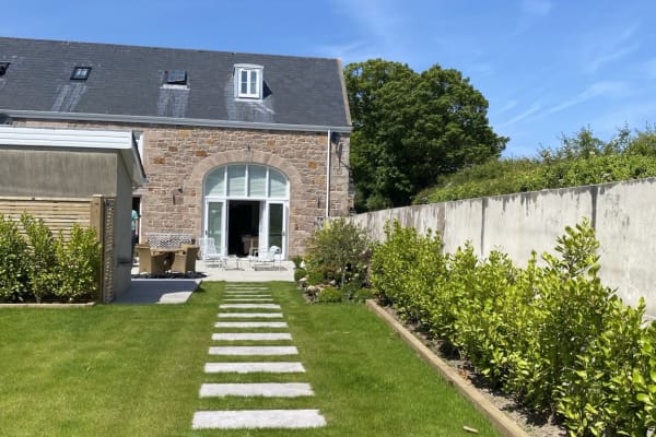 House sit in Saint Helier, Jersey