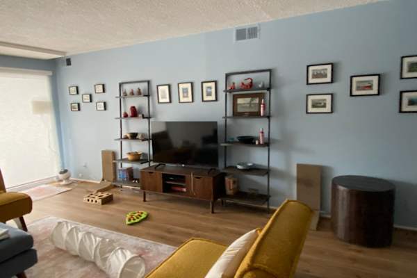 House sit in Royal Oak, MI, US