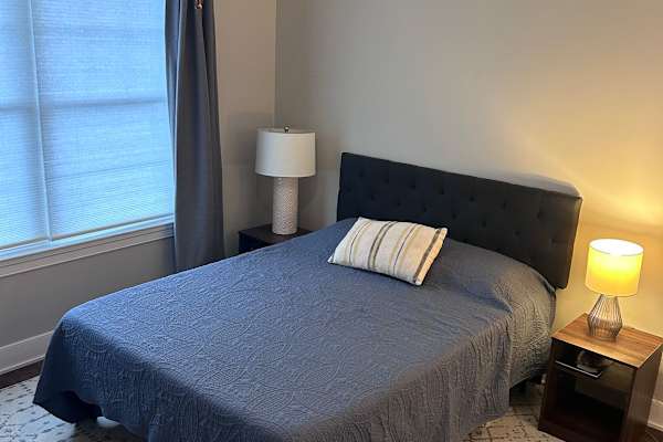 House sit in Del Ray, VA, US