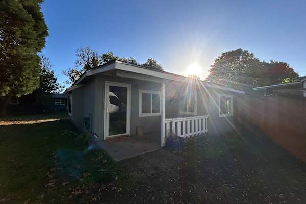 House sit in Eugene, OR, US