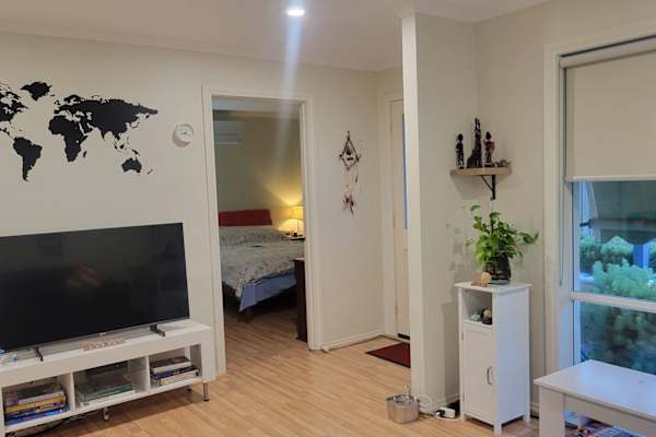 House sit in Melbourne, VIC, Australia