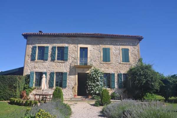 House sit in Toulouse, France