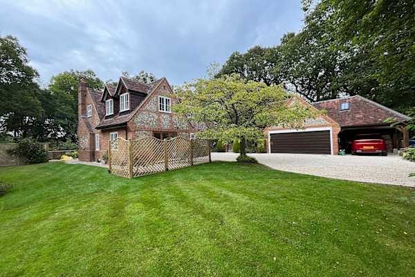 House sit in High Wycombe, United Kingdom