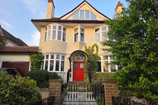 House sit in Potters Bar, United Kingdom