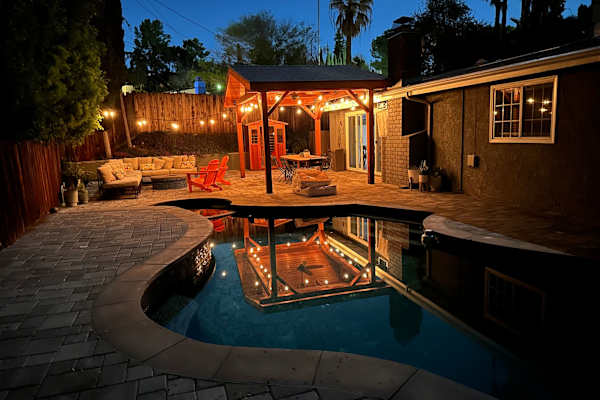 House sit in Los Angeles, CA, US