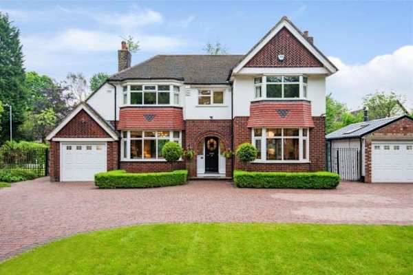 House sit in Eccles, United Kingdom