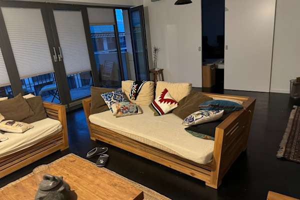 House sit in Berlin, Germany