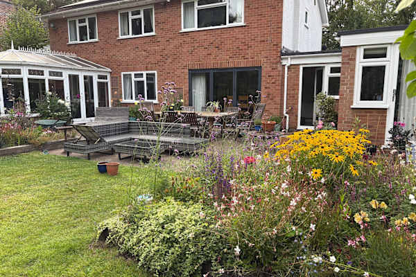 House sit in Guildford, United Kingdom