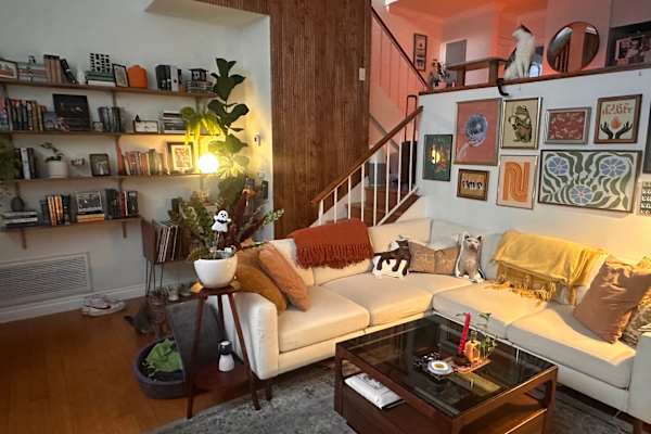 House sit in Sherman Oaks, CA, US