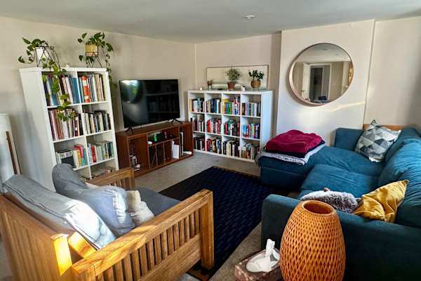 House sit in Rugby, United Kingdom