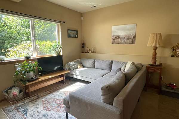 House sit in Shoreline, WA, US
