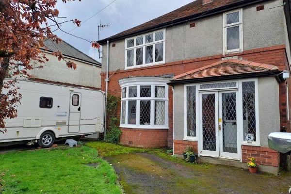 House sit in Sheffield, United Kingdom
