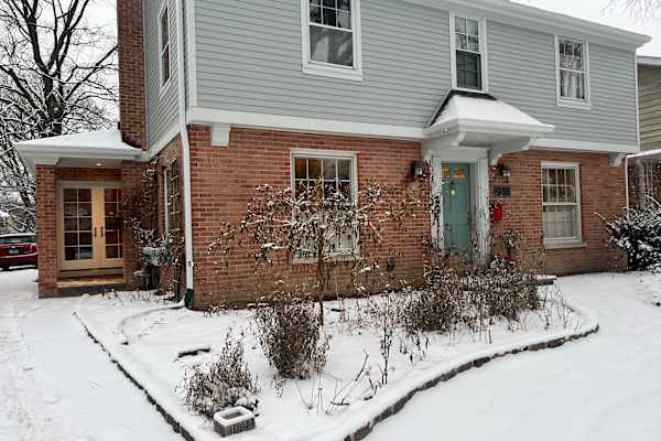 House sit in Wilmette, IL, US