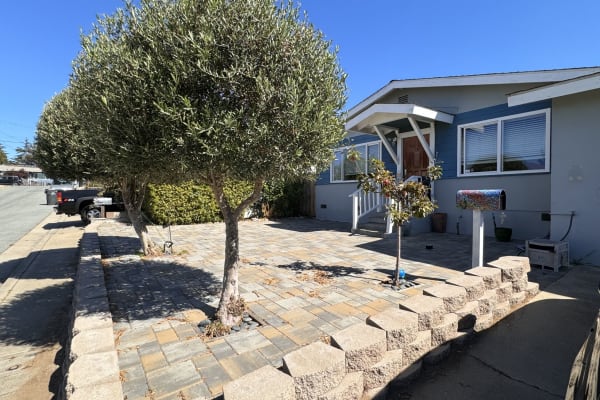 House sit in Seaside, CA, US