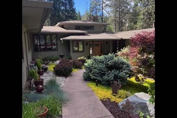 House sit in Nevada City, CA, US