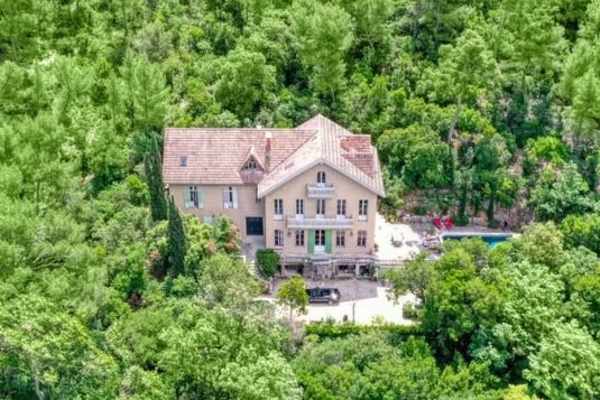 House sit in Marseille 09, France