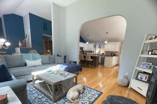 House sit in Bethel, CT, US