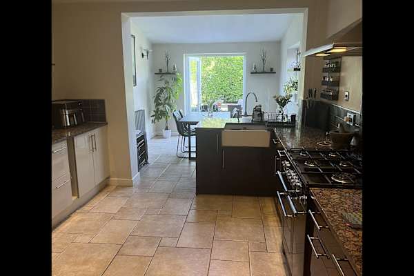 House sit in Tadcaster, United Kingdom
