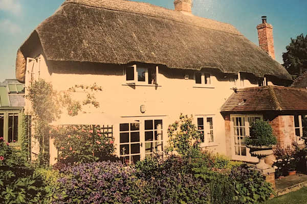 House sit in Hungerford, United Kingdom