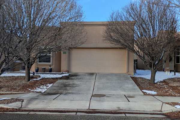 House sit in Santa Fe, NM, US